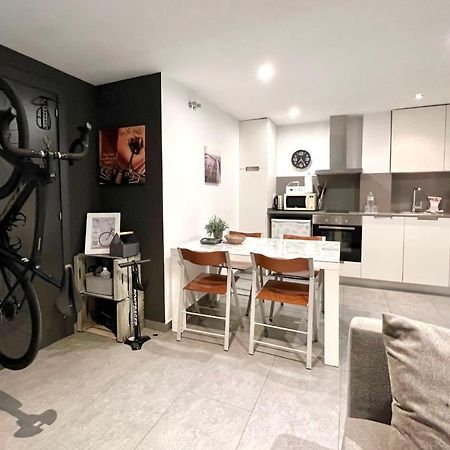 Flateli Montjuic Apartment Херона Екстериор снимка